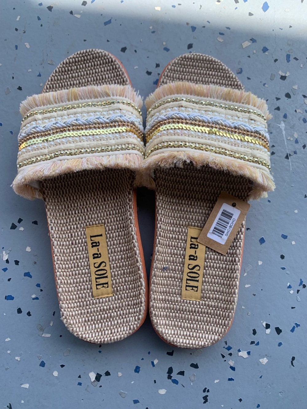 La-a SOLE Beige Raffia Slide Sandals with Gold Trim